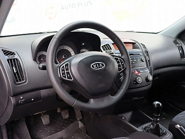 Kia Ceed, 2008г, передний привод, механика