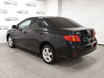 Toyota Corolla, 2008г, передний привод, механика