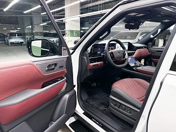 Infiniti QX80, 2025г, полный привод, автомат