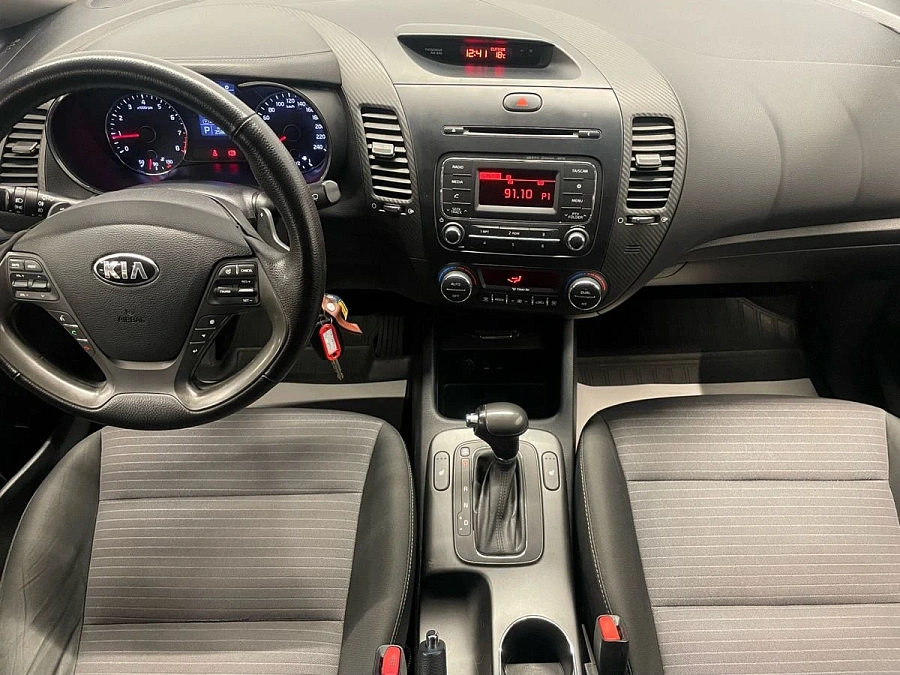 Kia Cerato, 2013г., передний привод, автомат