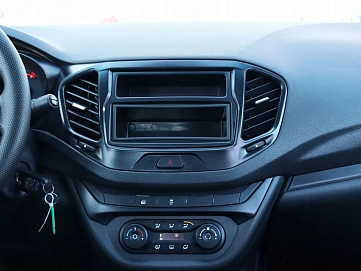 Lada (ВАЗ) Vesta, 2021г, передний привод, механика