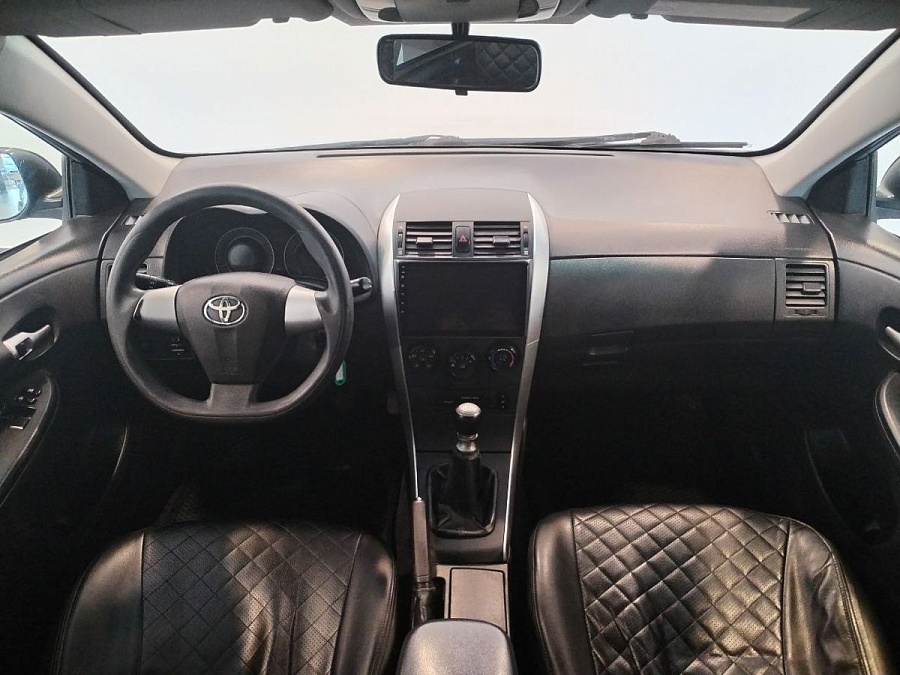 Toyota , 2010г., передний привод, механика