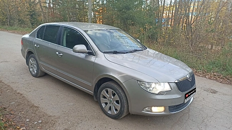 Skoda Superb, 2011г, передний привод, автомат