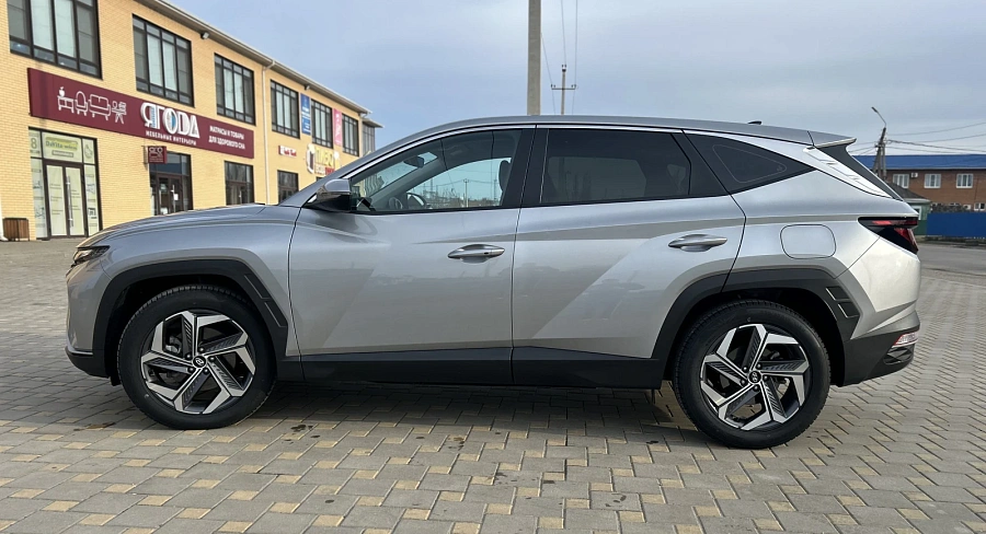 Hyundai Tucson, 2021г., передний привод, автомат