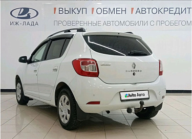 Renault Sandero, 2016г, передний привод, автомат
