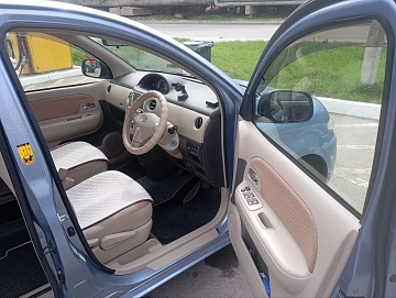 Toyota Sienta, 2013г, передний привод, вариатор