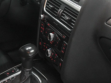 Audi A4, 2012г, передний привод, вариатор