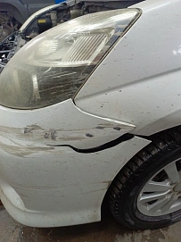 Toyota ISis, 2011г, полный привод, вариатор