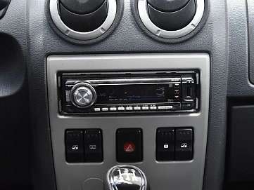 Renault Logan, 2006г., передний привод, механика