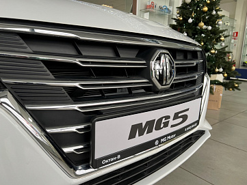 MG 5, 2023г, передний привод, вариатор