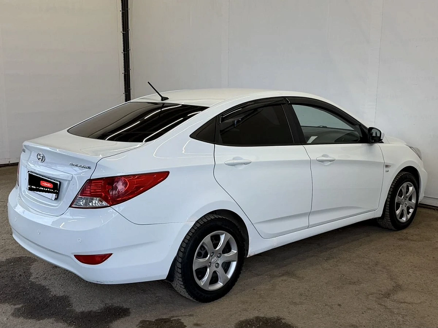 Hyundai Solaris, 2013г., передний привод, автомат