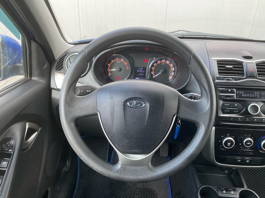 Lada (ВАЗ) Granta, 2019г., передний привод, механика