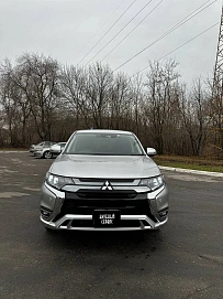 Mitsubishi Outlander, 2019г, полный привод, автомат