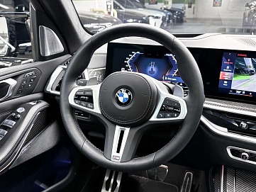 BMW X7, 2024г, полный привод, автомат