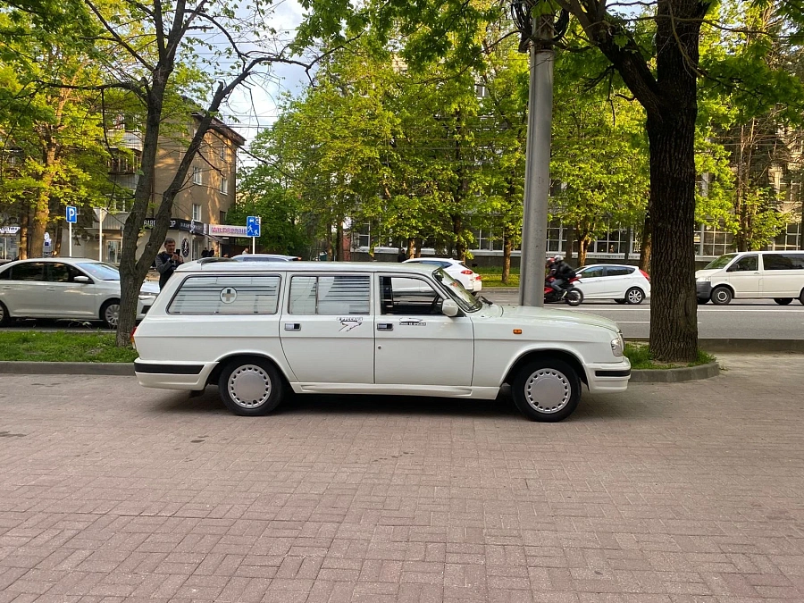 ГАЗ 31022 «Волга», 1997г., задний привод, механика