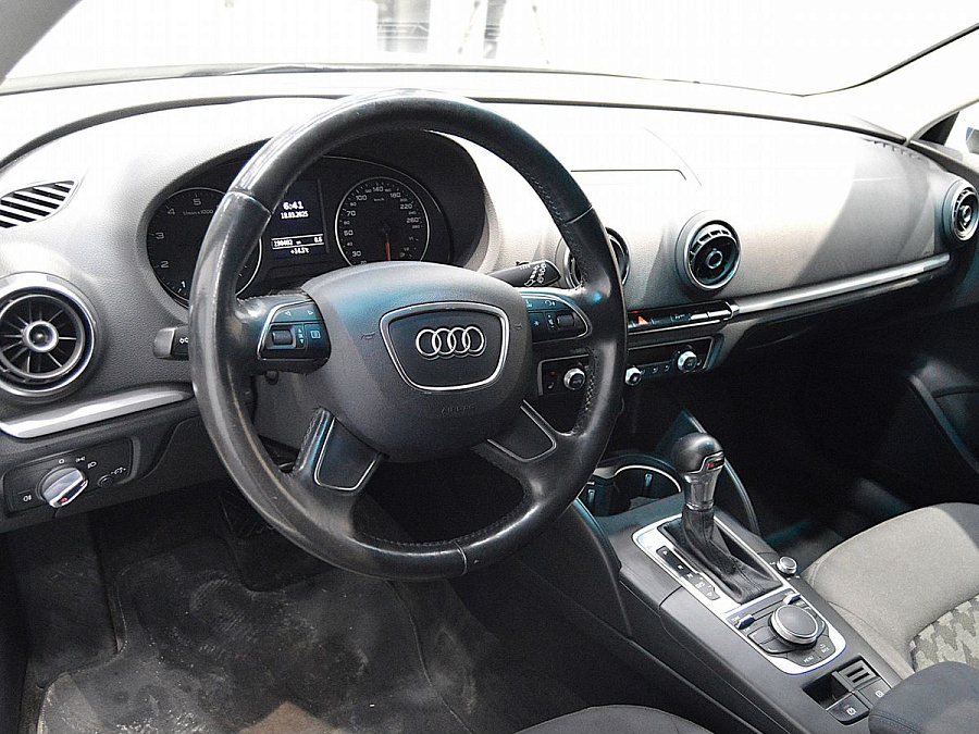 Audi A3, 2013г., передний привод, робот