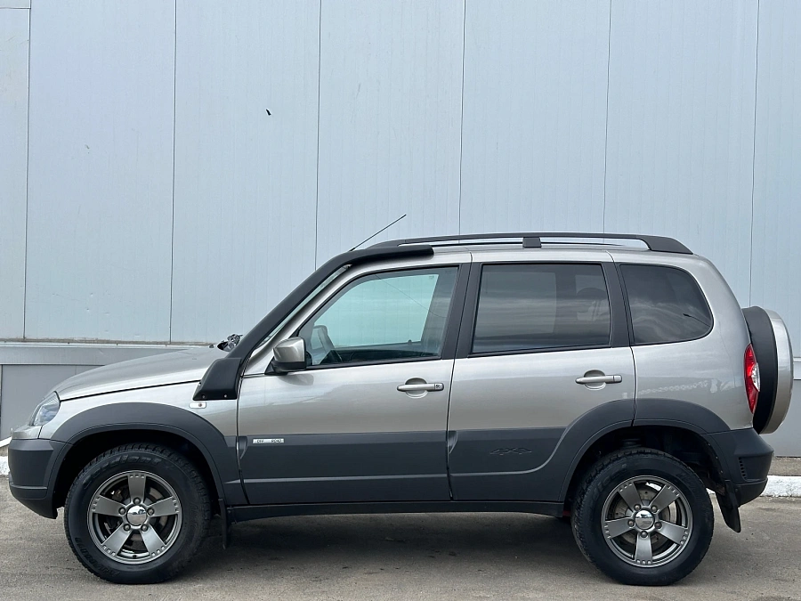 Chevrolet Niva, 2017г., полный привод, механика