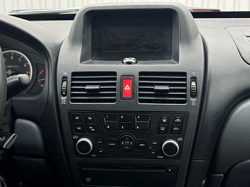 Nissan Almera, 2005г, передний привод, механика