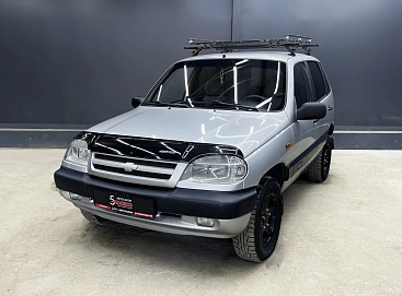 Chevrolet Niva, 2004г, полный привод, механика