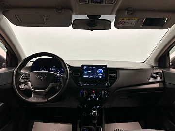 Hyundai Solaris, 2021г, передний привод, автомат