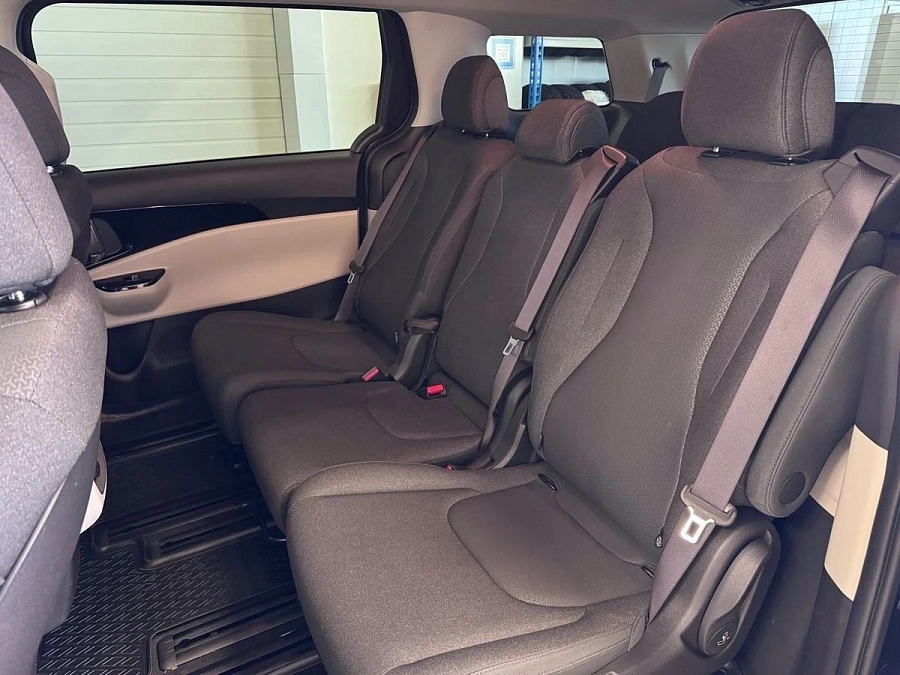 Kia Carnival, 2021г., передний привод, автомат