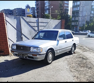 Toyota Crown, 1993г, задний привод, автомат