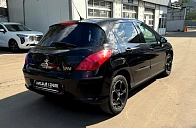 Peugeot 308, 2010г., передний привод, автомат