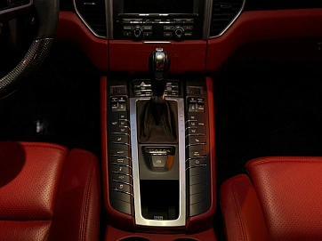 Porsche Macan, 2014г, полный привод, робот