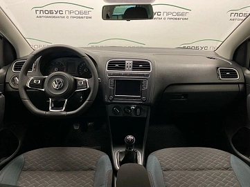 Volkswagen Polo, 2019г, передний привод, механика
