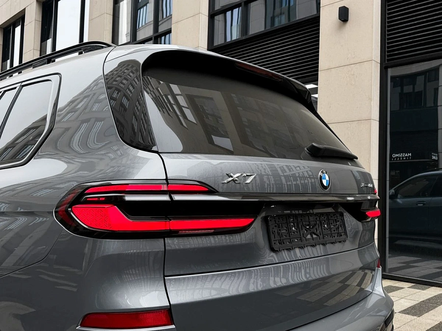 BMW X7, 2025г., полный привод, автомат