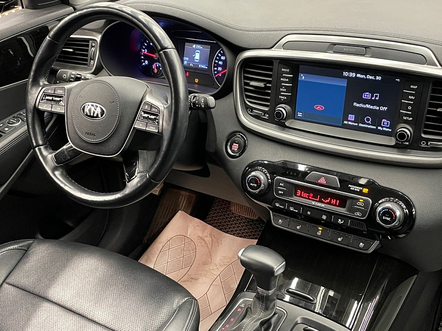 Kia , 2019г., полный привод, автомат