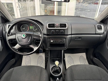 Skoda Fabia, 2009г, передний привод, механика