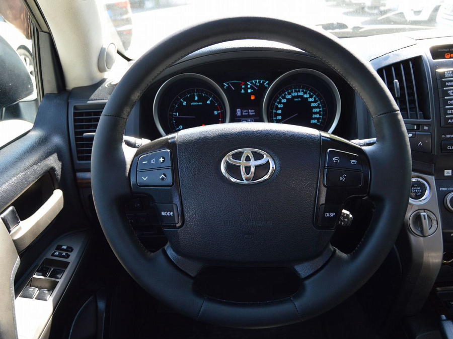 Toyota Land Cruiser, 2011г., полный привод, автомат