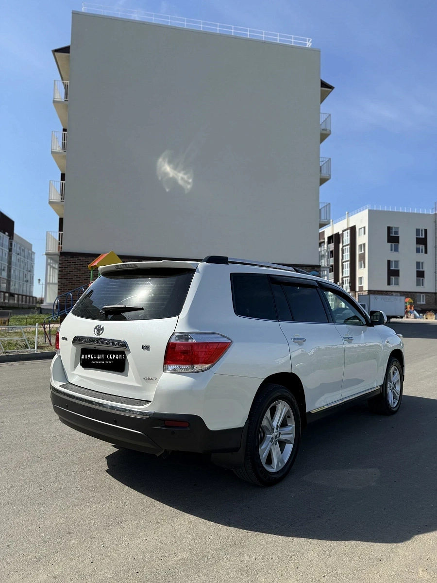 Toyota Highlander, 2013г., полный привод, автомат