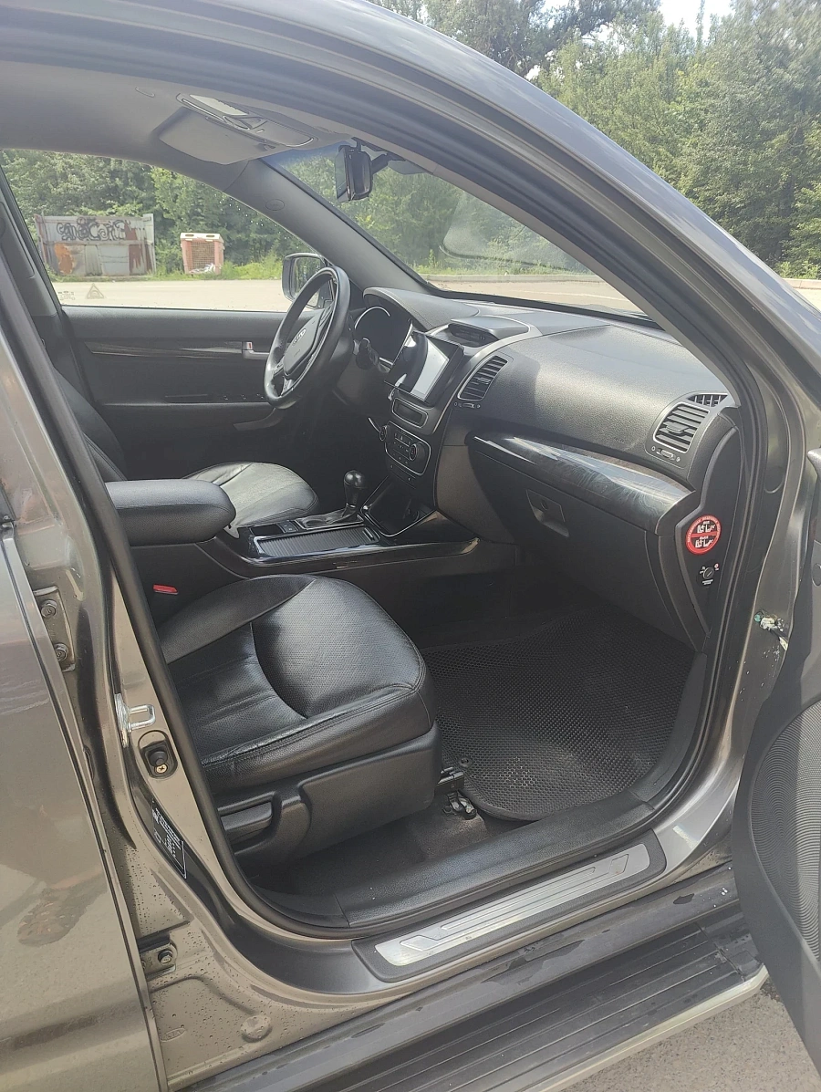 Kia Sorento, 2016г., полный привод, автомат