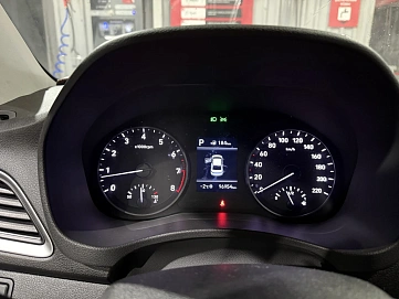 Hyundai Solaris, 2017г, передний привод, автомат