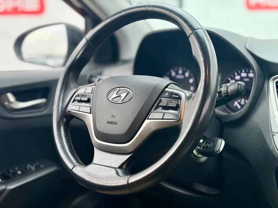 Hyundai Solaris, 2019г., передний привод, автомат