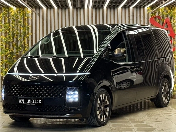 Hyundai Staria, 2022г, полный привод, автомат