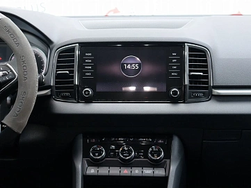 Skoda Karoq, 2021г, передний привод, автомат