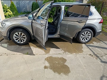 Volkswagen Tiguan, 2017г, передний привод, робот