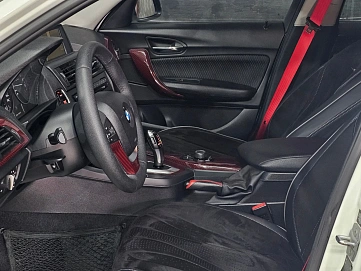 BMW 1 серии, 2013г, задний привод, автомат