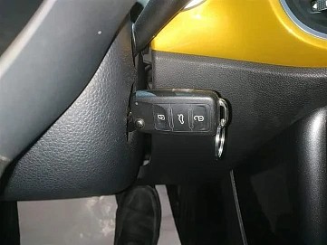 Volkswagen Beetle, 2017г, передний привод, робот