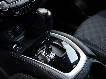 Nissan Qashqai, 2015г, передний привод, вариатор