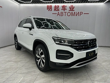 Volkswagen Tayron, 2022г, передний привод, робот