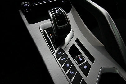 Geely Coolray, 2021г, передний привод, робот