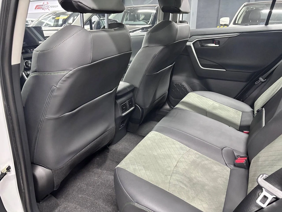 Toyota RAV4, 2025г., полный привод, вариатор