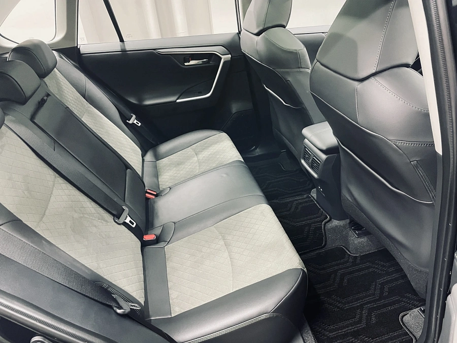 Toyota RAV4, 2025г., полный привод, вариатор