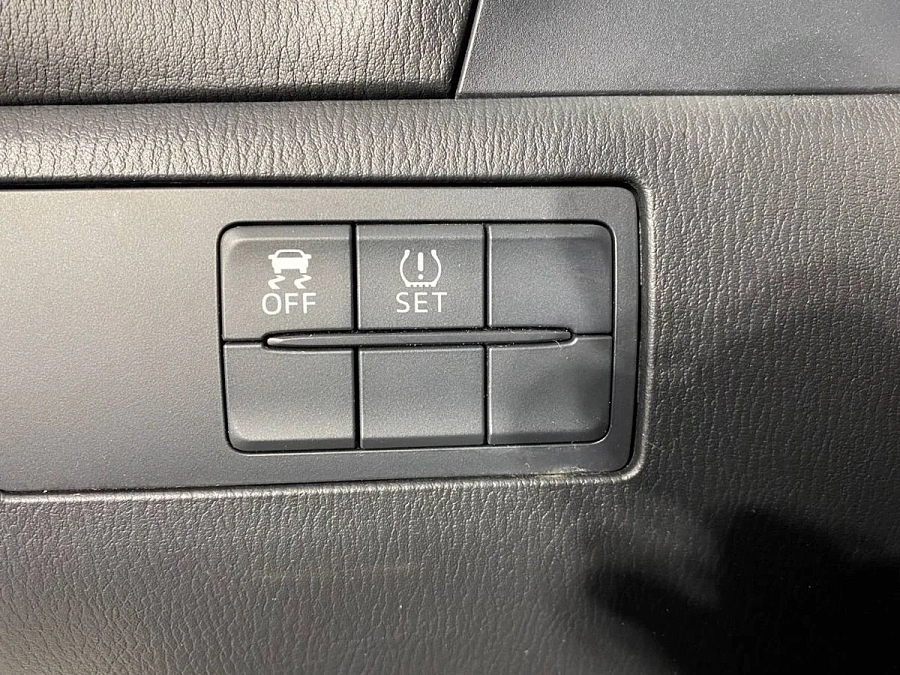 Mazda 3, 2016г., передний привод, автомат