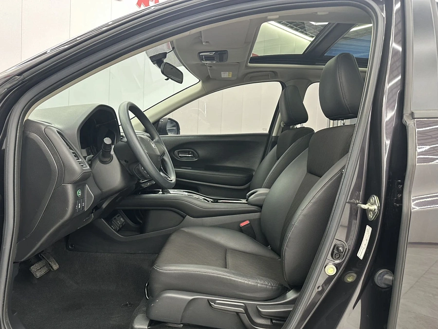 Honda Vezel, 2021г., передний привод, вариатор