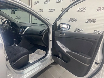 Hyundai Solaris, 2015г, передний привод, автомат